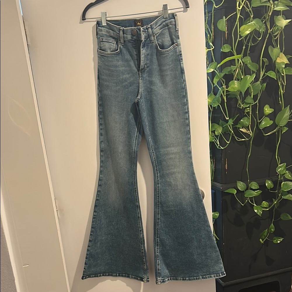 Lee Light Denim Foreverfit Flare Jeans